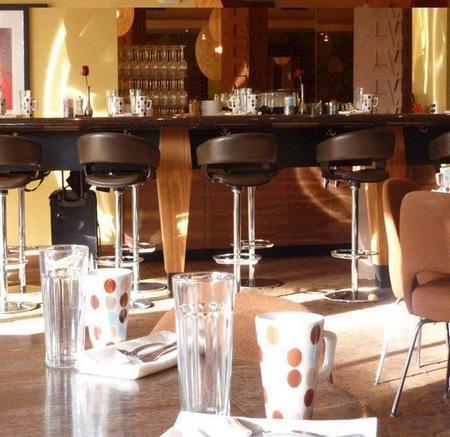 Bartender Stabbed Chasing a Man